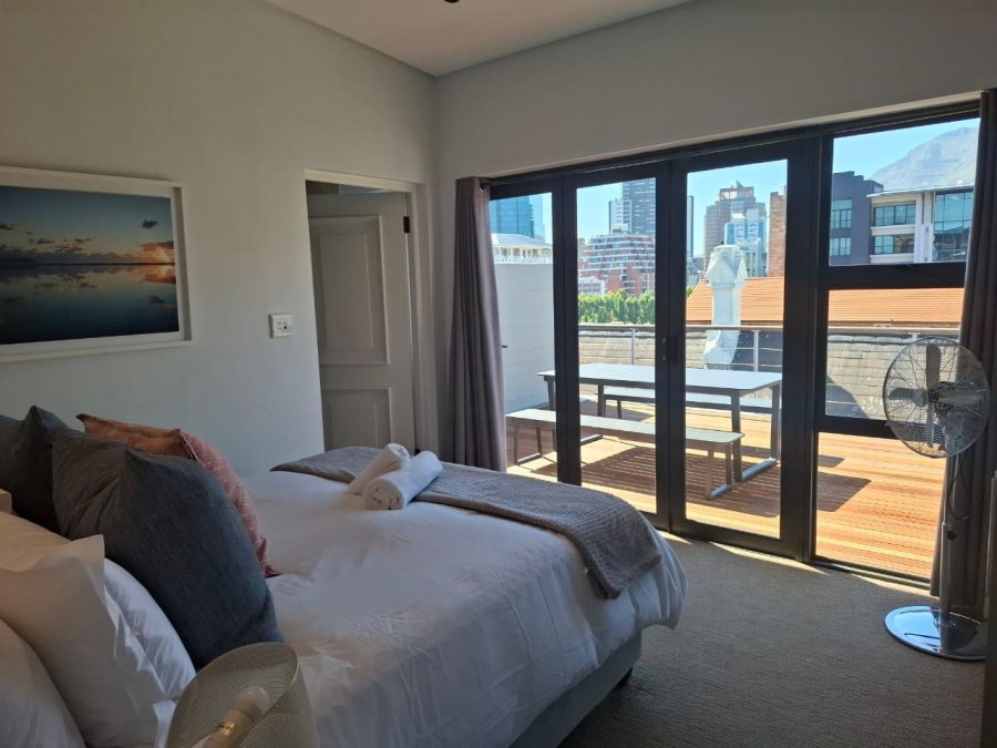 2 Bedroom Property for Sale in Green Point Western Cape